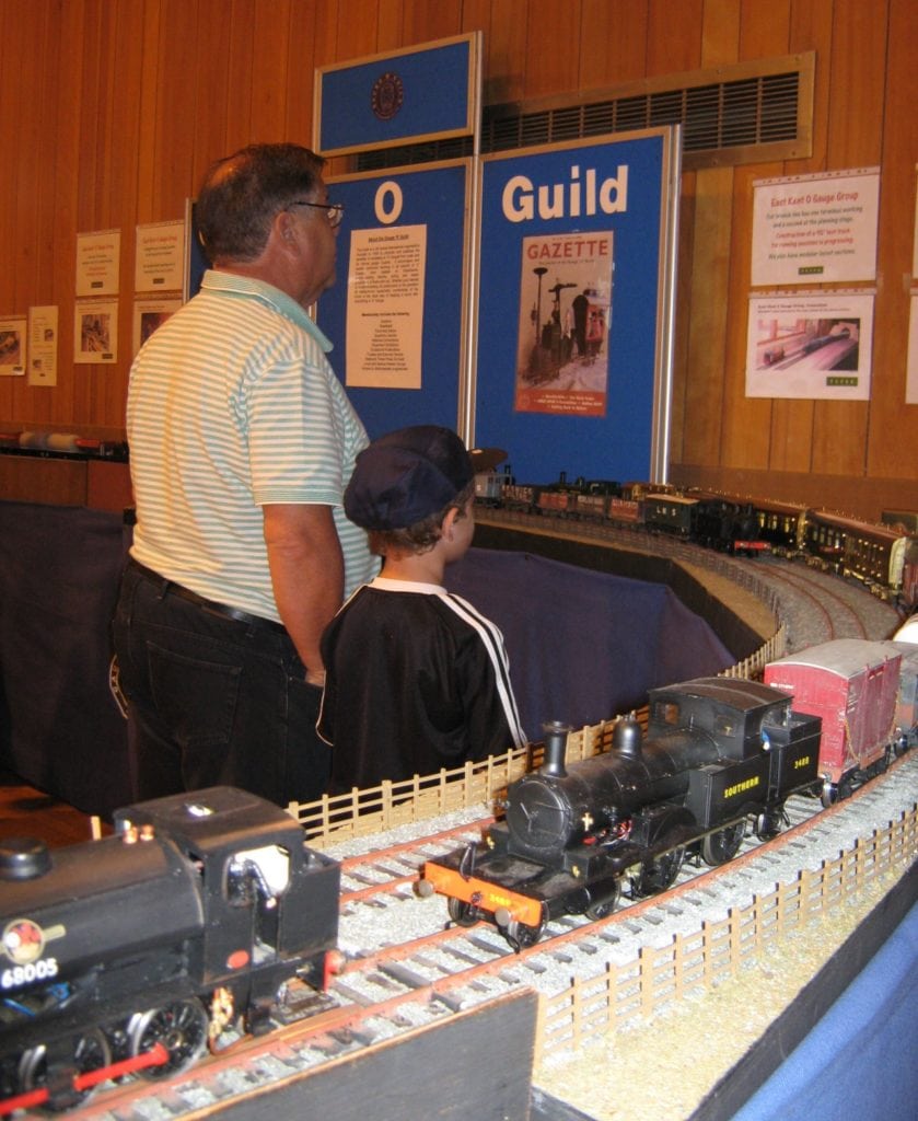Kent Garden Rail Show in Faversham Visitors to the ekogg display [Rob M]