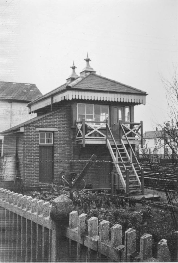Littlehampton BR(S) - signal cabin from boundary - photo collected by Roger Harmer [ekogg]
