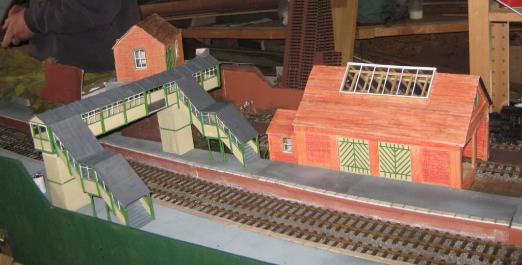 ekogg Nailbourne layout project - trial of buildings [Rob M] May