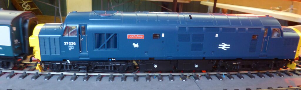 EKOGG 241106 BR class 37 'Loch Awe' broadside Andt S