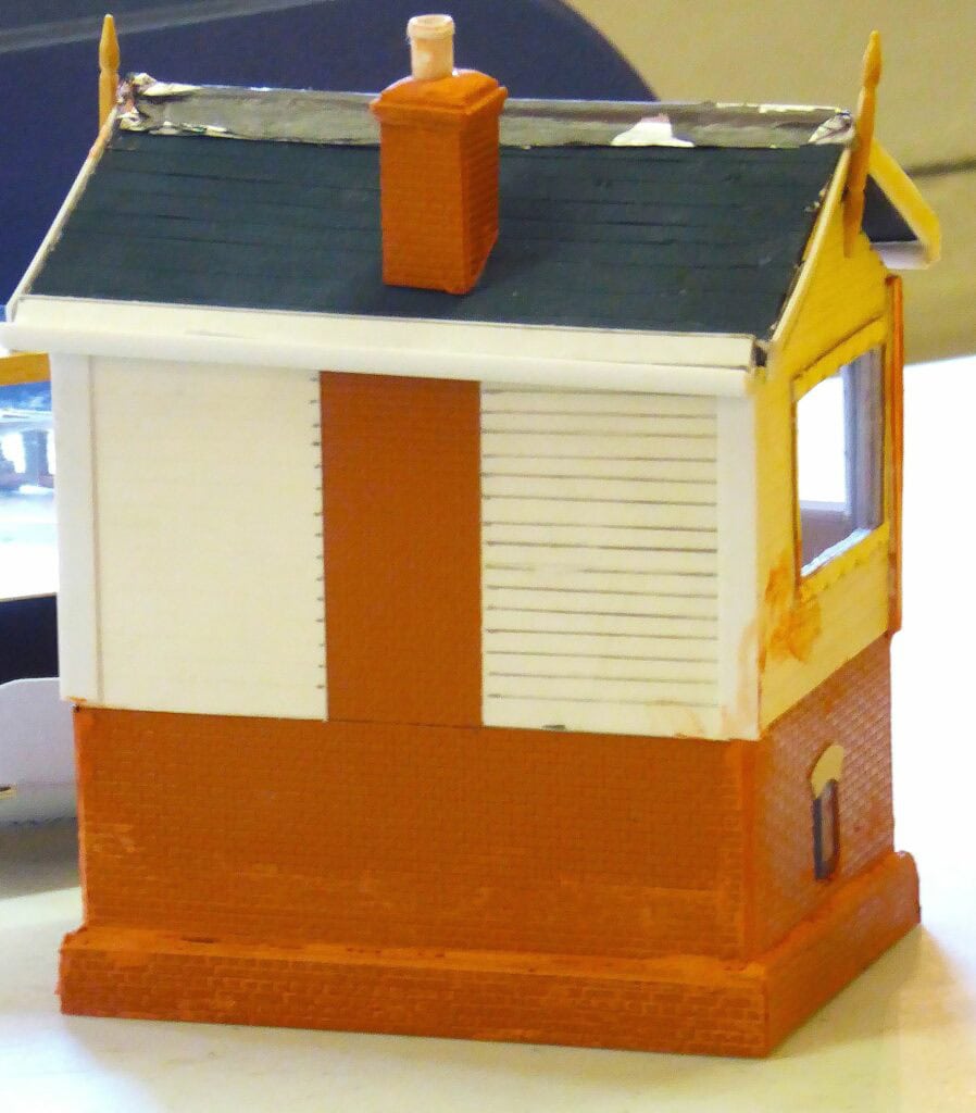 EKOGG 250416 Lenham Jcn signal box rear Tim S