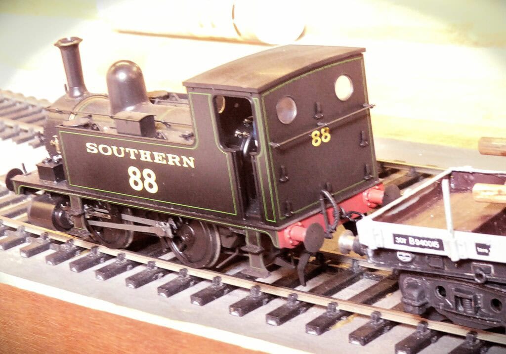 EKOGG 250521bex-LSWR B4 0-6-0T 88vRob M