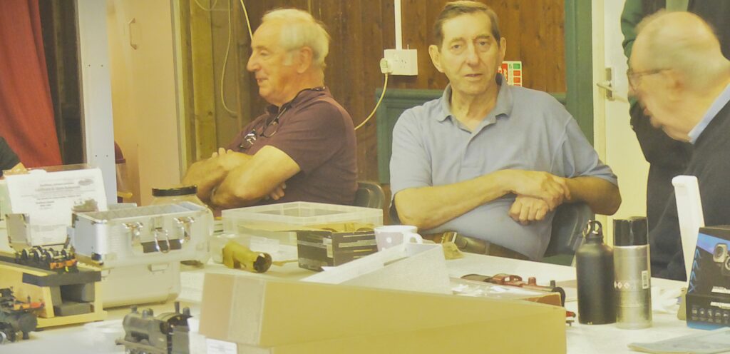 EKOGG 250604 Discussions at the modelling table