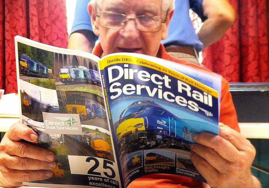 EKOGG 260715 Roger reading